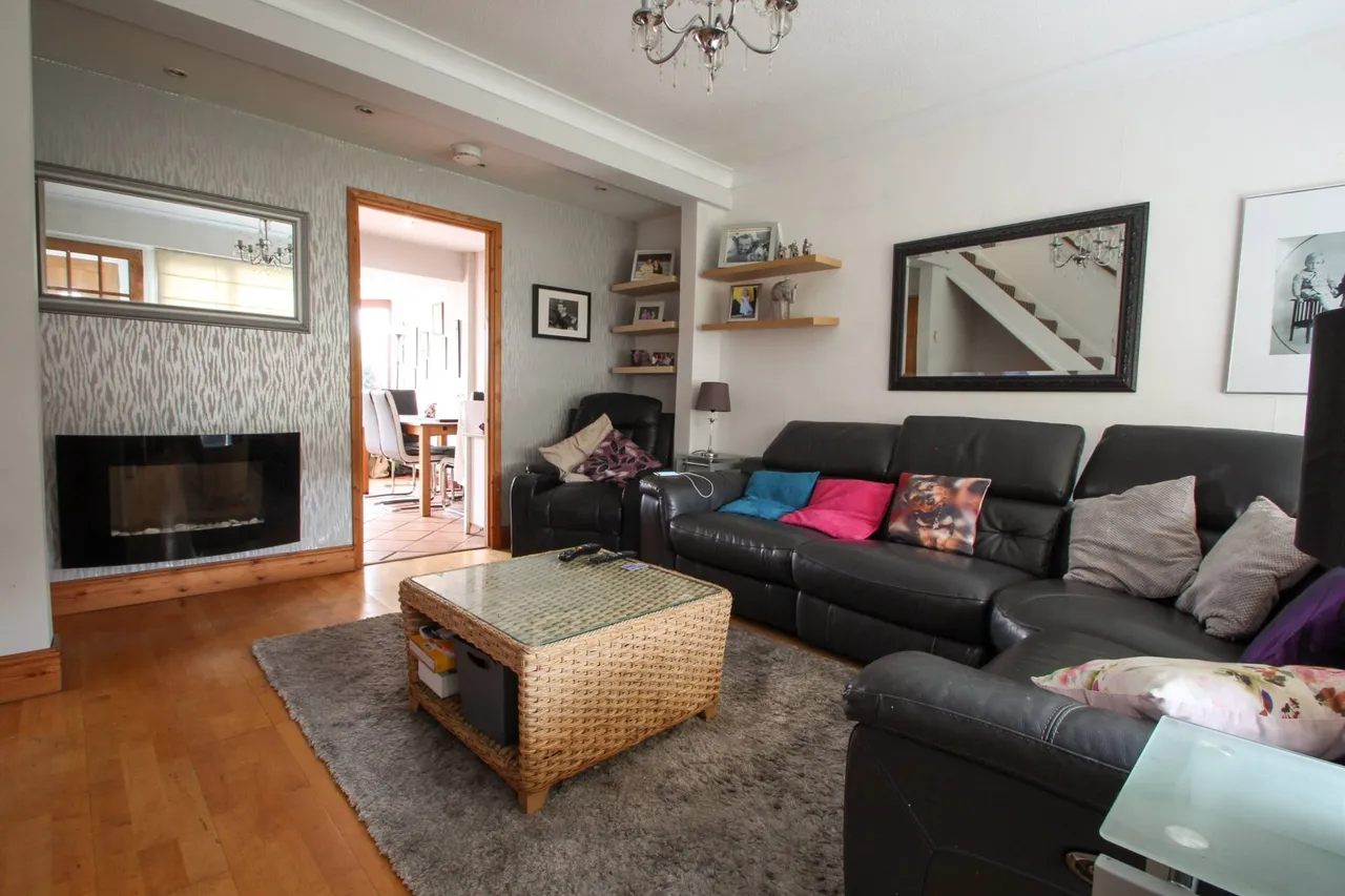 Iverhurst Close, Bexleyheath, photo 2