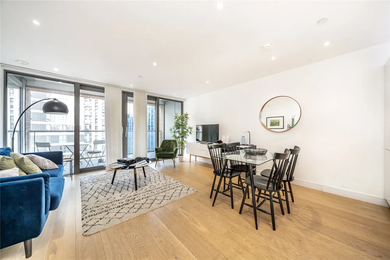East Ferry Road, London, E14 3NW, photo 2