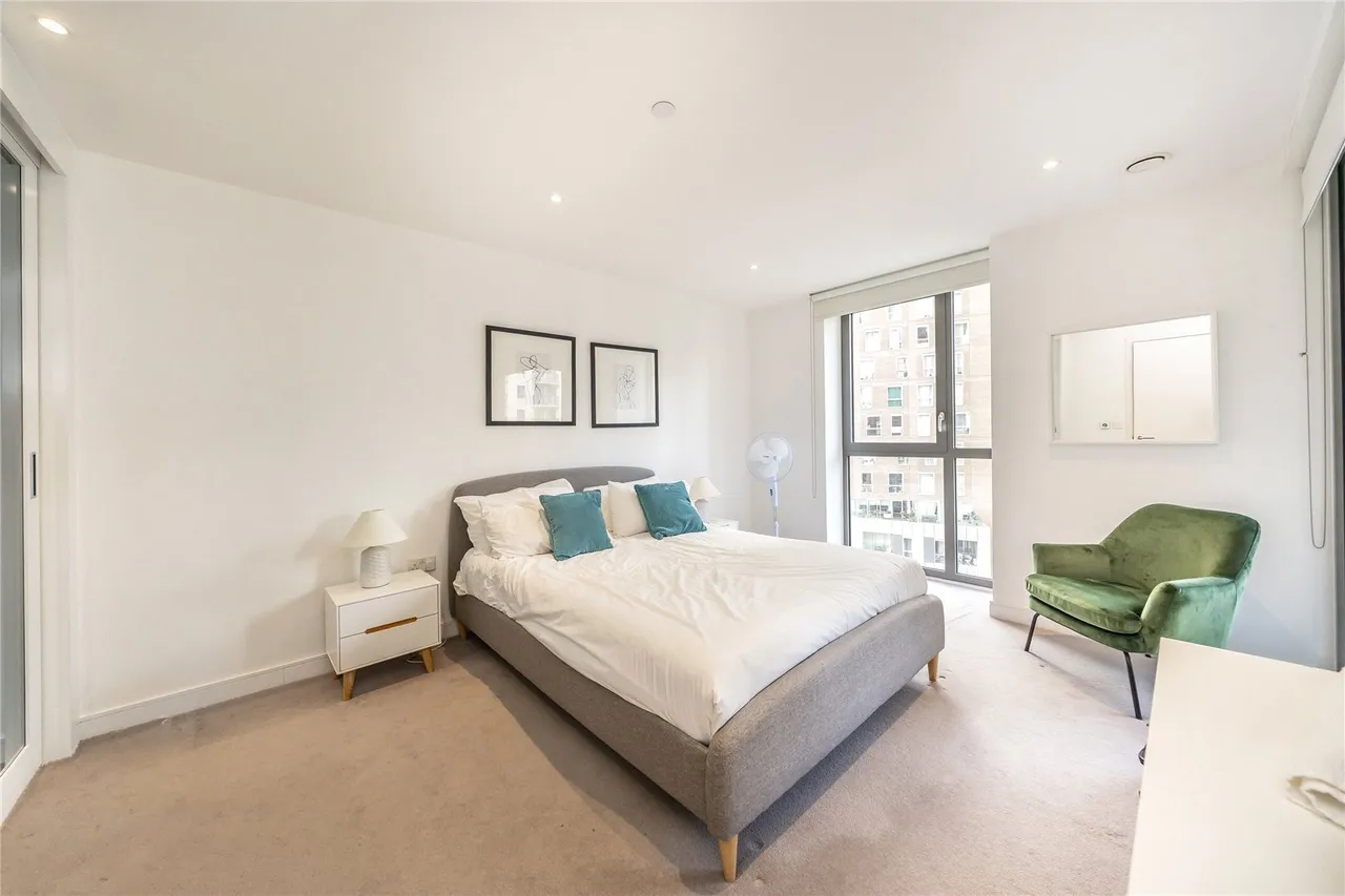 East Ferry Road, London, E14 3NW, photo 5
