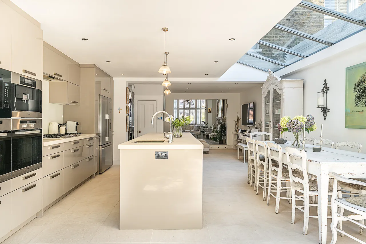 Narbonne Avenue, London, SW4, photo 3