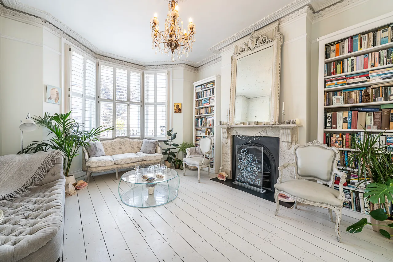 Narbonne Avenue, London, SW4, photo 2