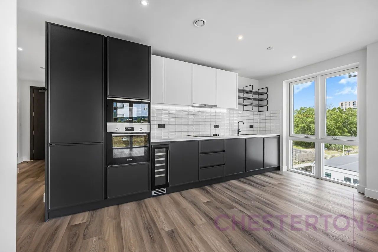3 bed flat to rent, Townsend Road, Kidbooke Village, SE3