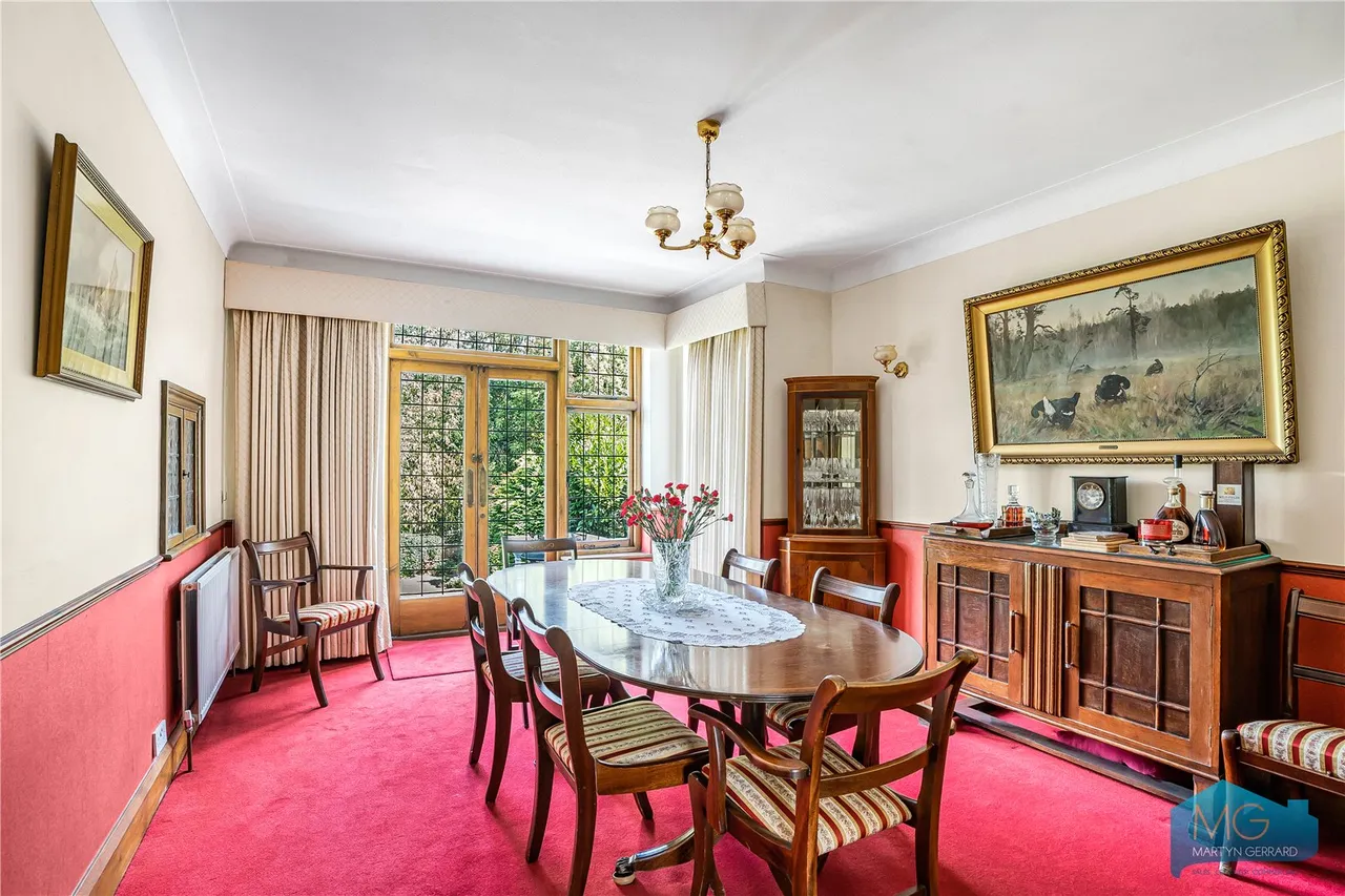 The Ridgeway, London, NW7, photo 5