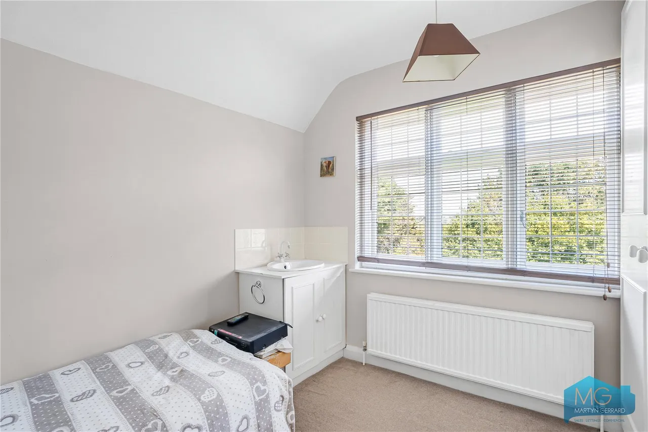 The Ridgeway, London, NW7, photo 36