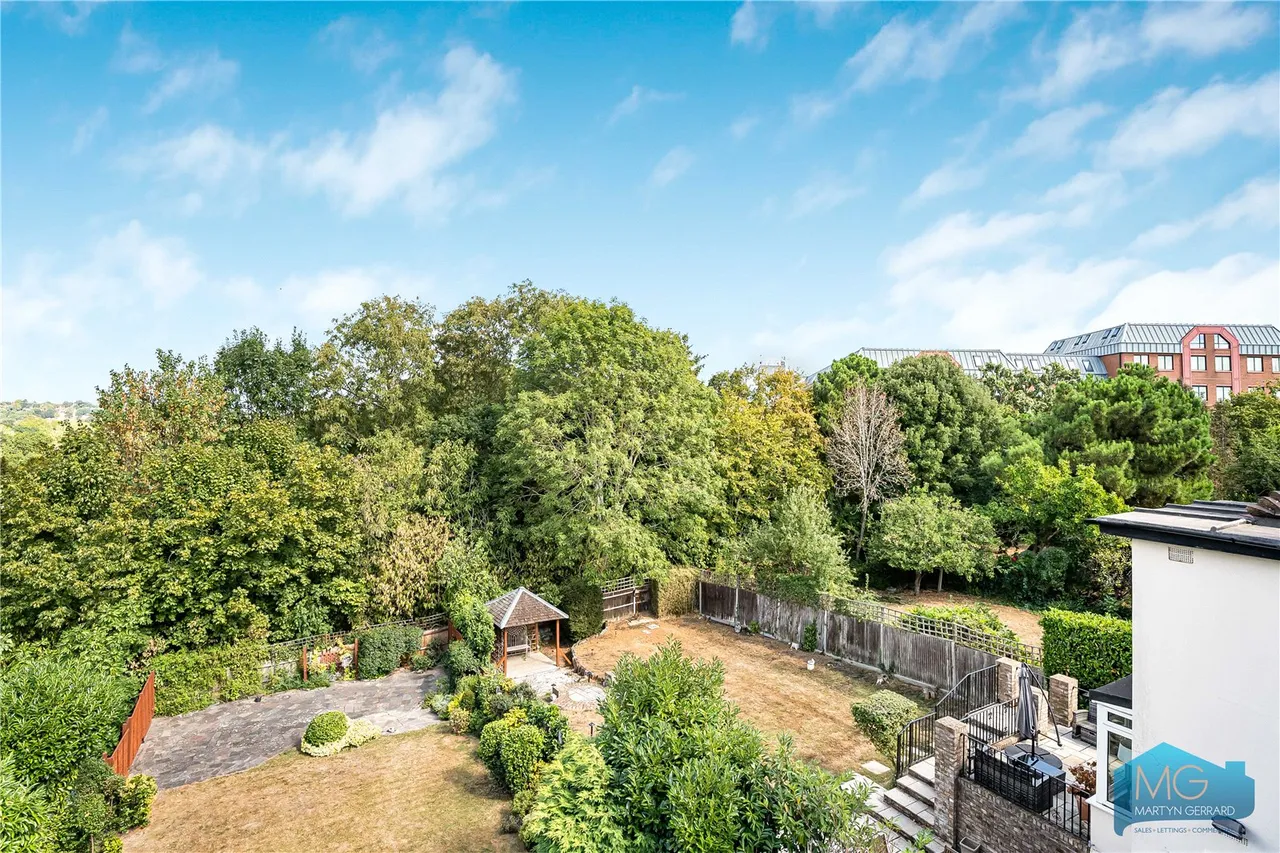 The Ridgeway, London, NW7, photo 9
