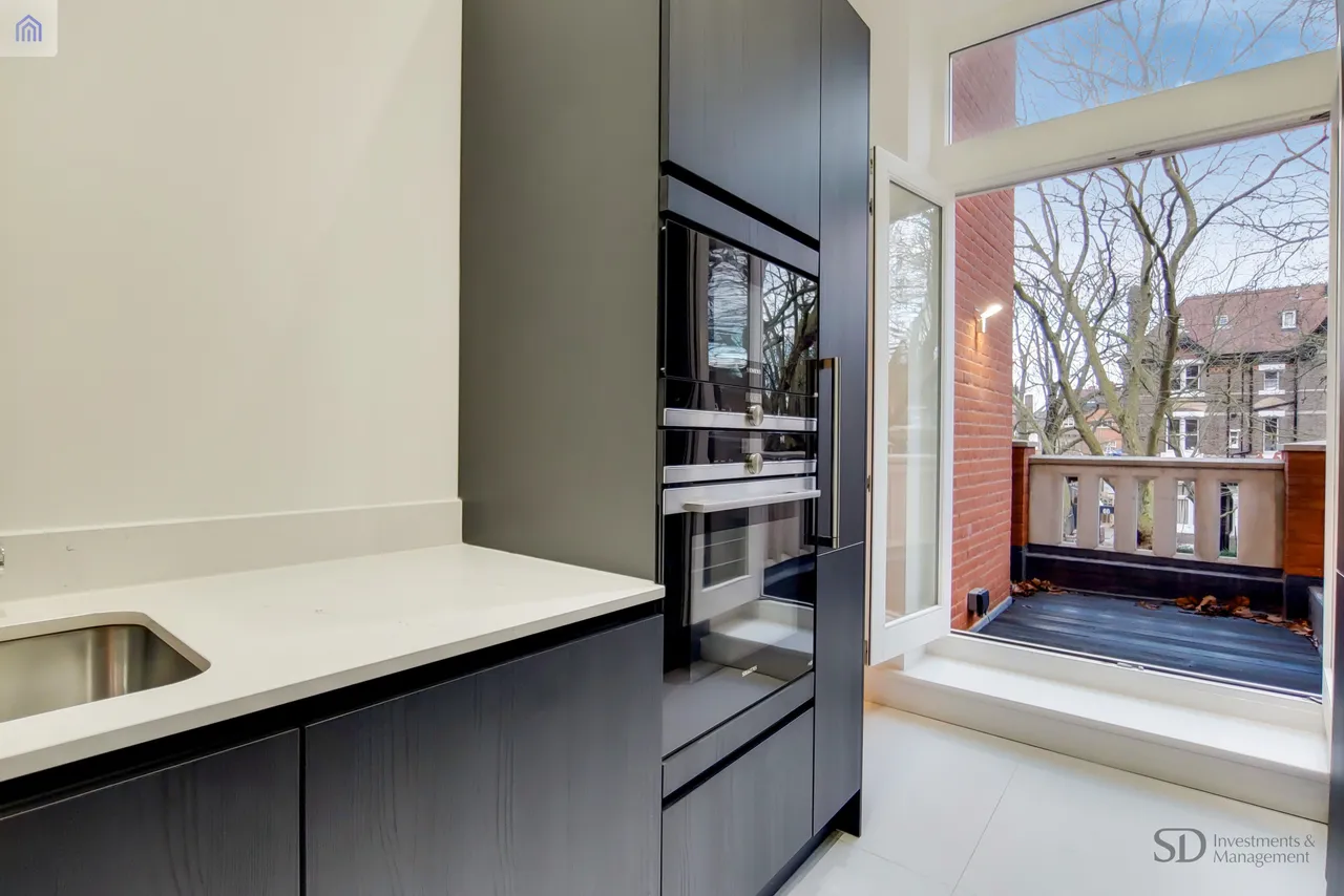 Fitzjohns Avenue, London, NW3, photo 6