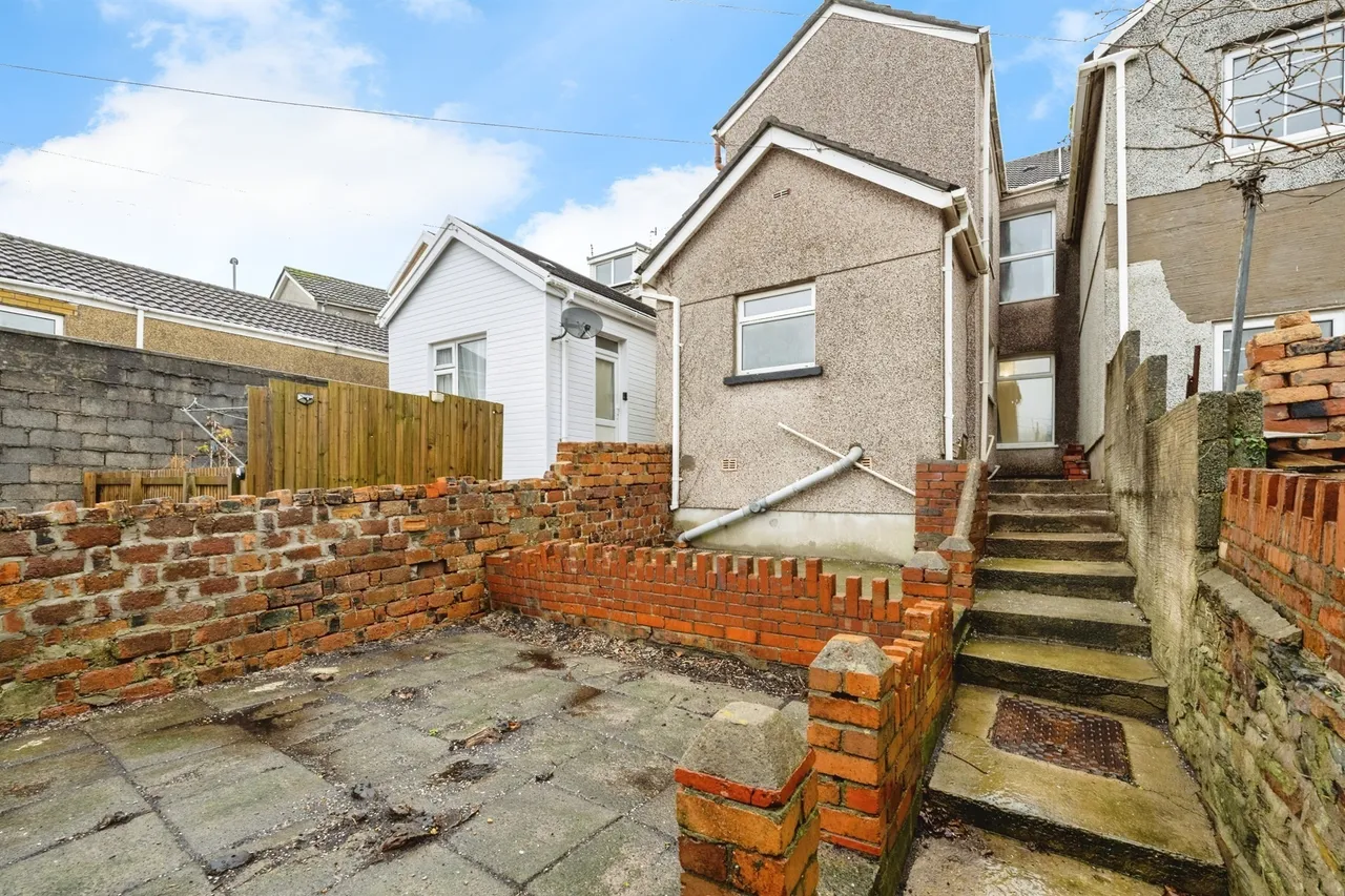 Frondeg Terrace, Llanelli, SA15, photo 5