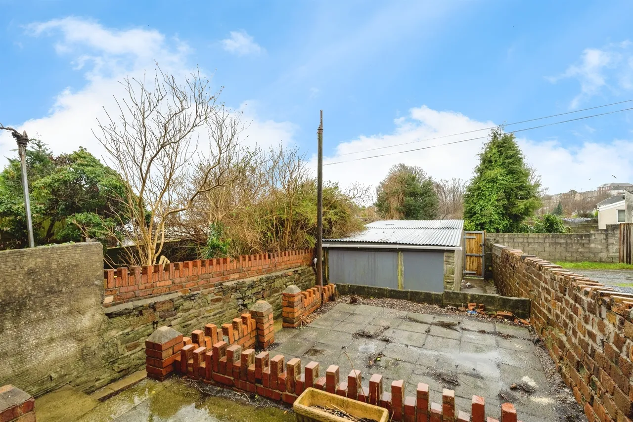 Frondeg Terrace, Llanelli, SA15, photo 19