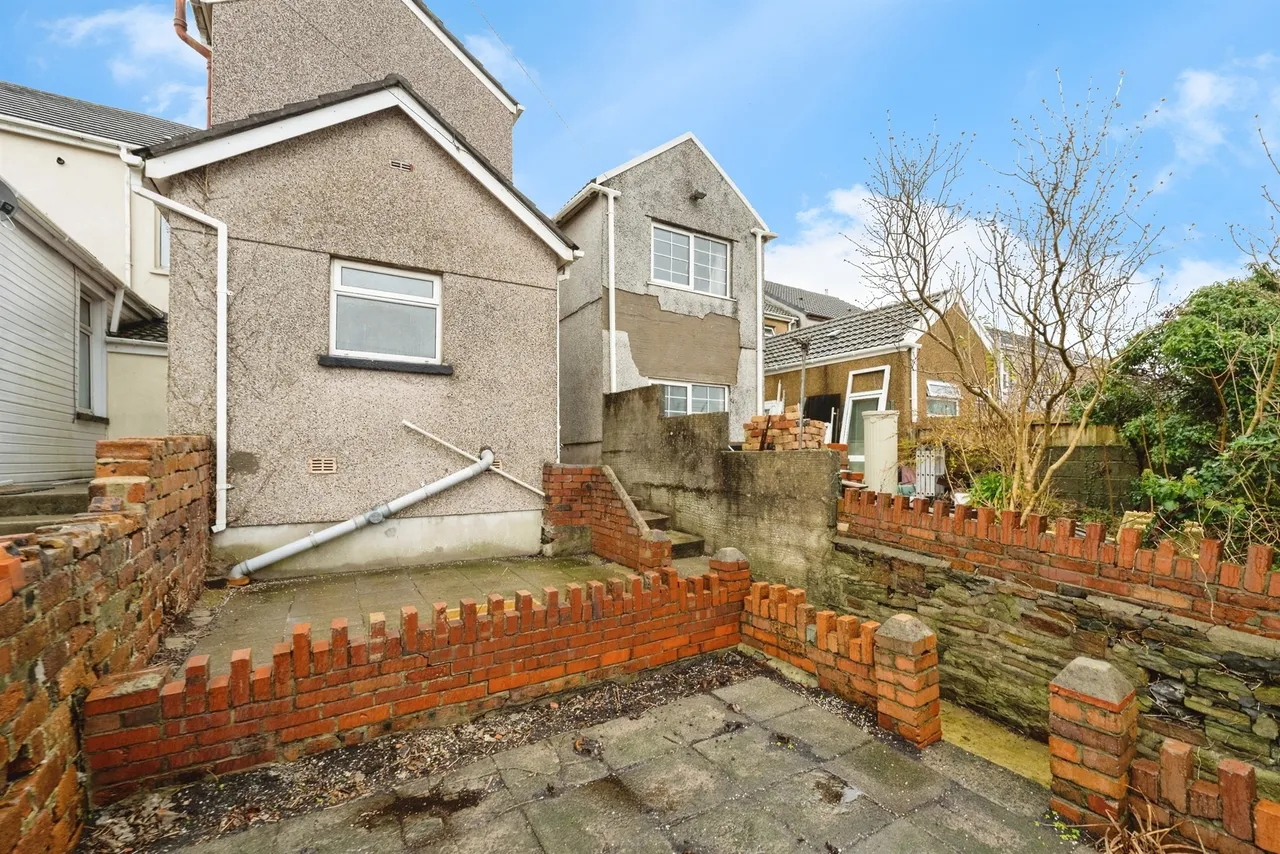 Frondeg Terrace, Llanelli, SA15, photo 20