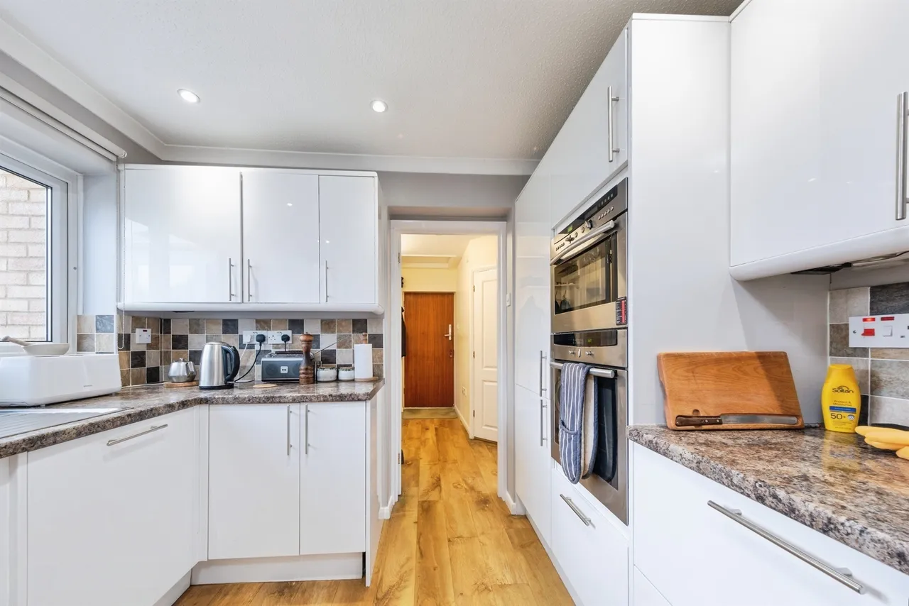 Carters Close, Sherington, MK16, photo 8
