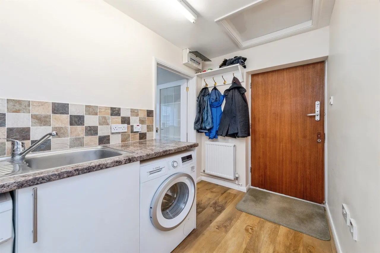 Carters Close, Sherington, MK16, photo 9