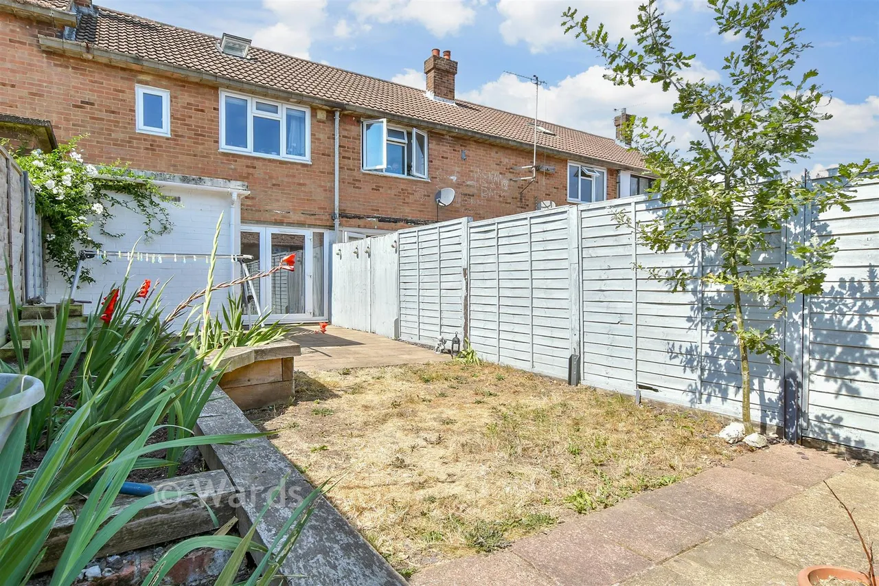 Mayweed Avenue, Walderslade, ME5, photo 2