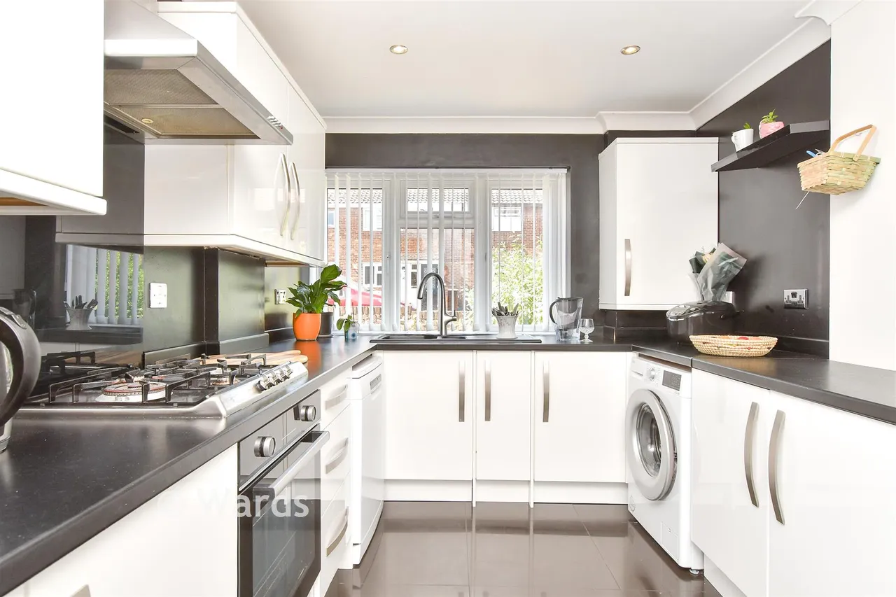 Mayweed Avenue, Walderslade, ME5, photo 5