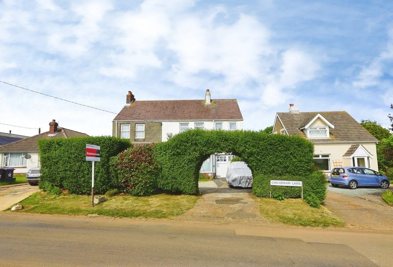 3 bed house for sale — Cauldham Lane, Folkestone, Kent, CT18