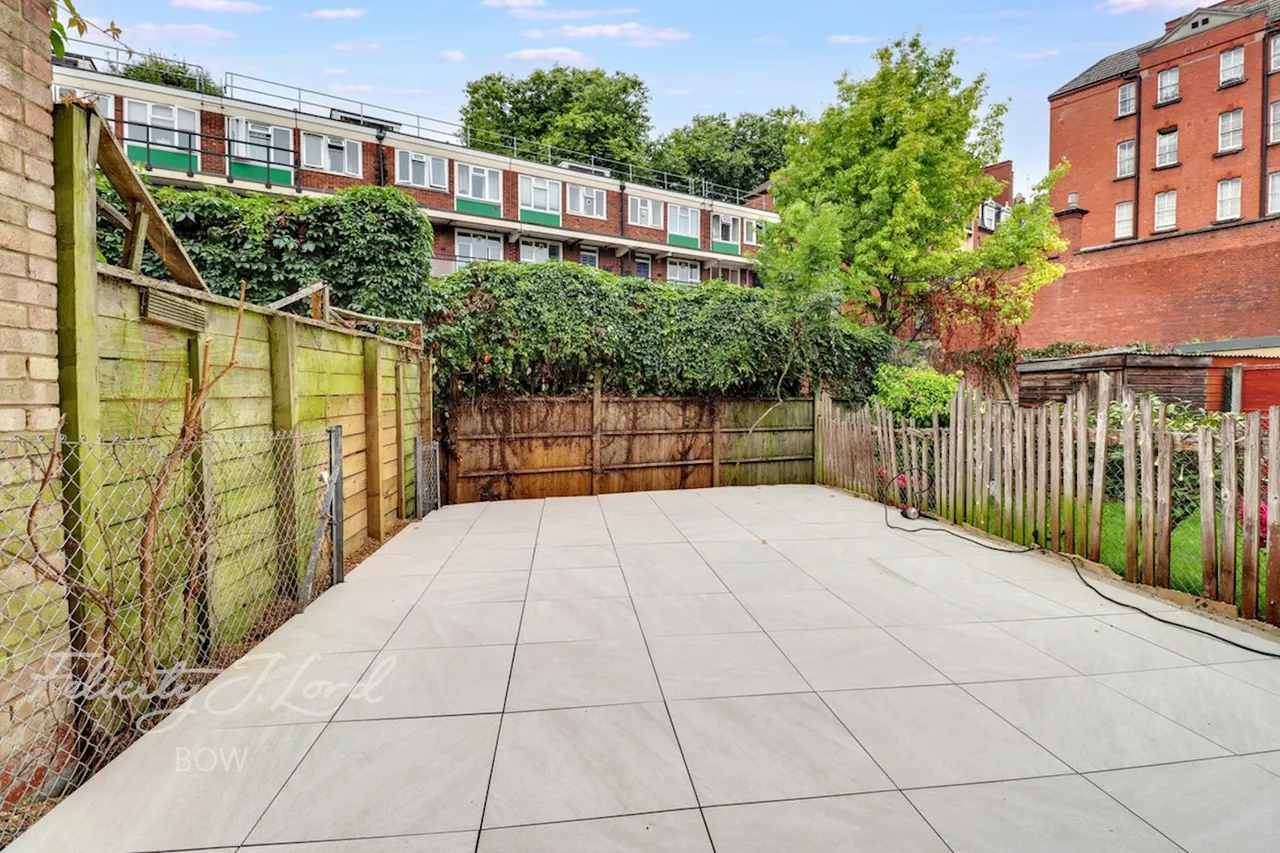 Rectory Square, E1, photo 5
