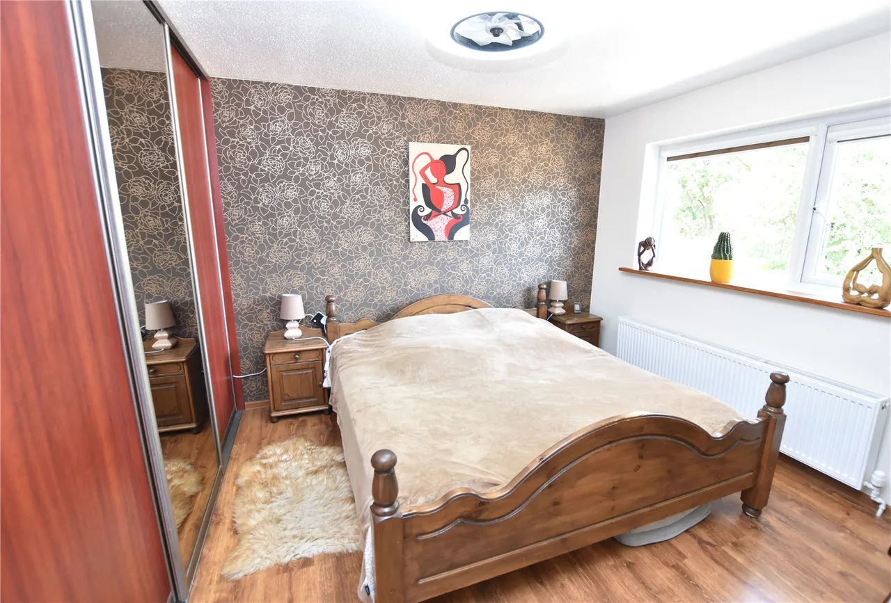Brookhouse Road, Farnborough, Hampshire, GU14 0DP, photo 9