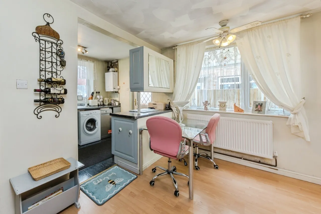 Foden Avenue, Alsager, Stoke-on-Trent, Cheshire, ST7, photo 5