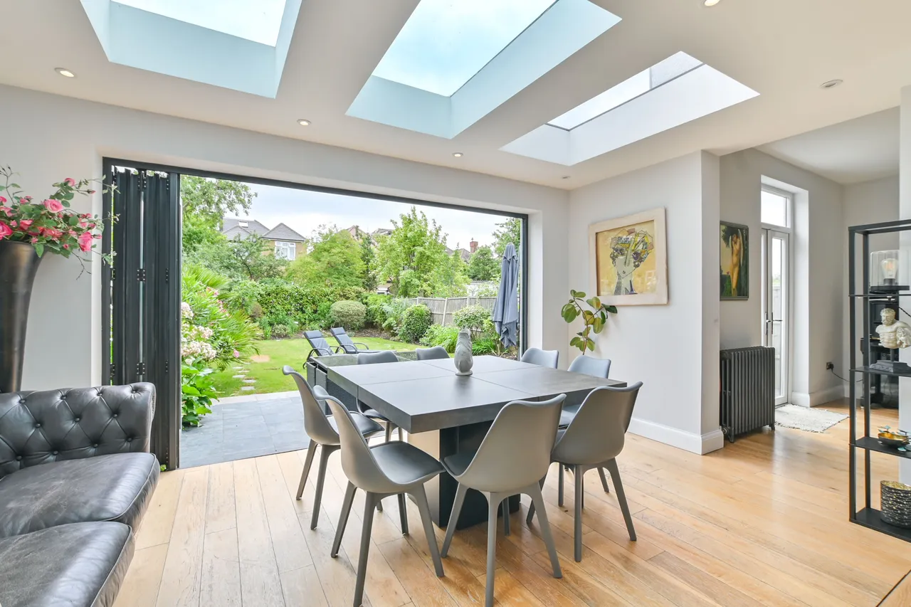 22 Dawson Road, London, photo 2