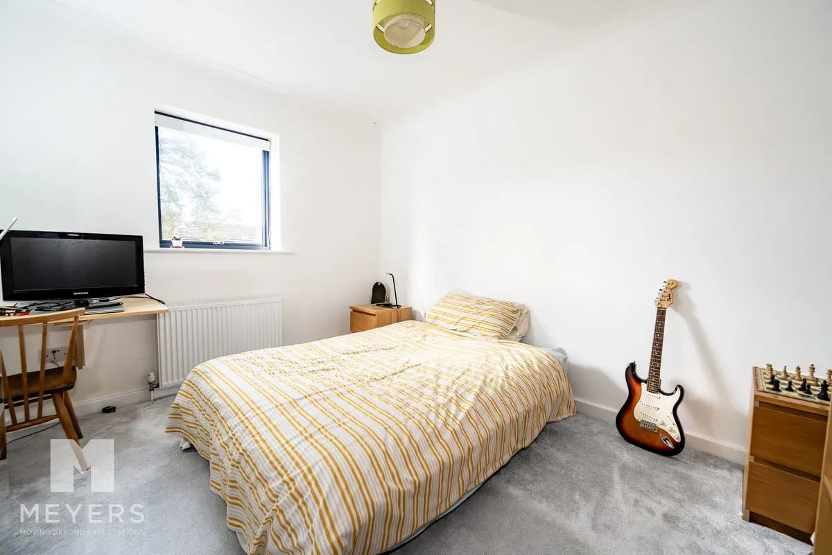 Grosvenor Close, Ashley Heath, BH24, photo 20