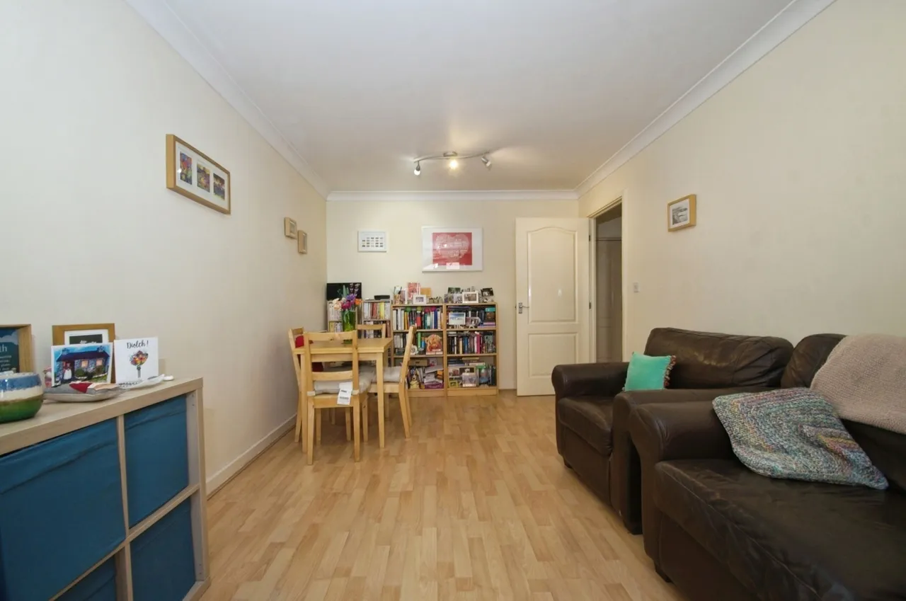Soudrey Way, CARDIFF, South Glamorgan, CF10, photo 9