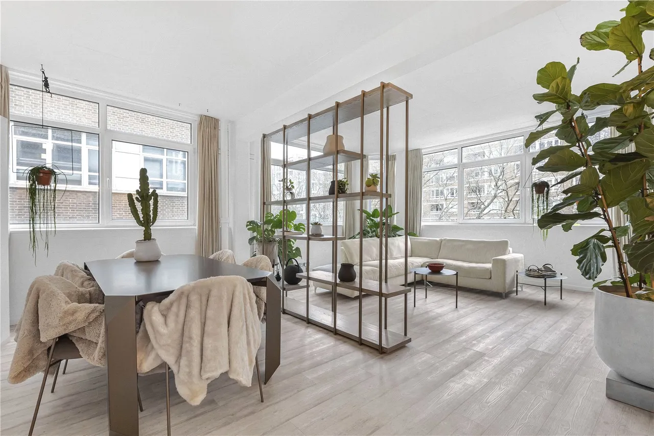 2 bed flat for sale, Martha's Buildings, London, EC1V