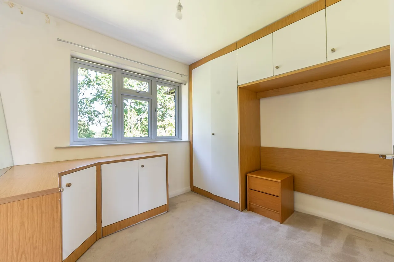81 Anglesmede Crescent, Pinner, photo 8