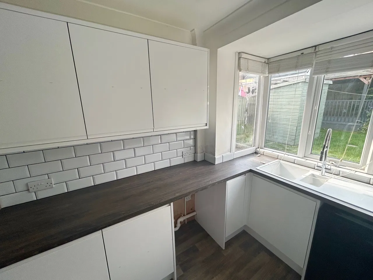 Barrie Grove, Hellaby, S66, photo 4