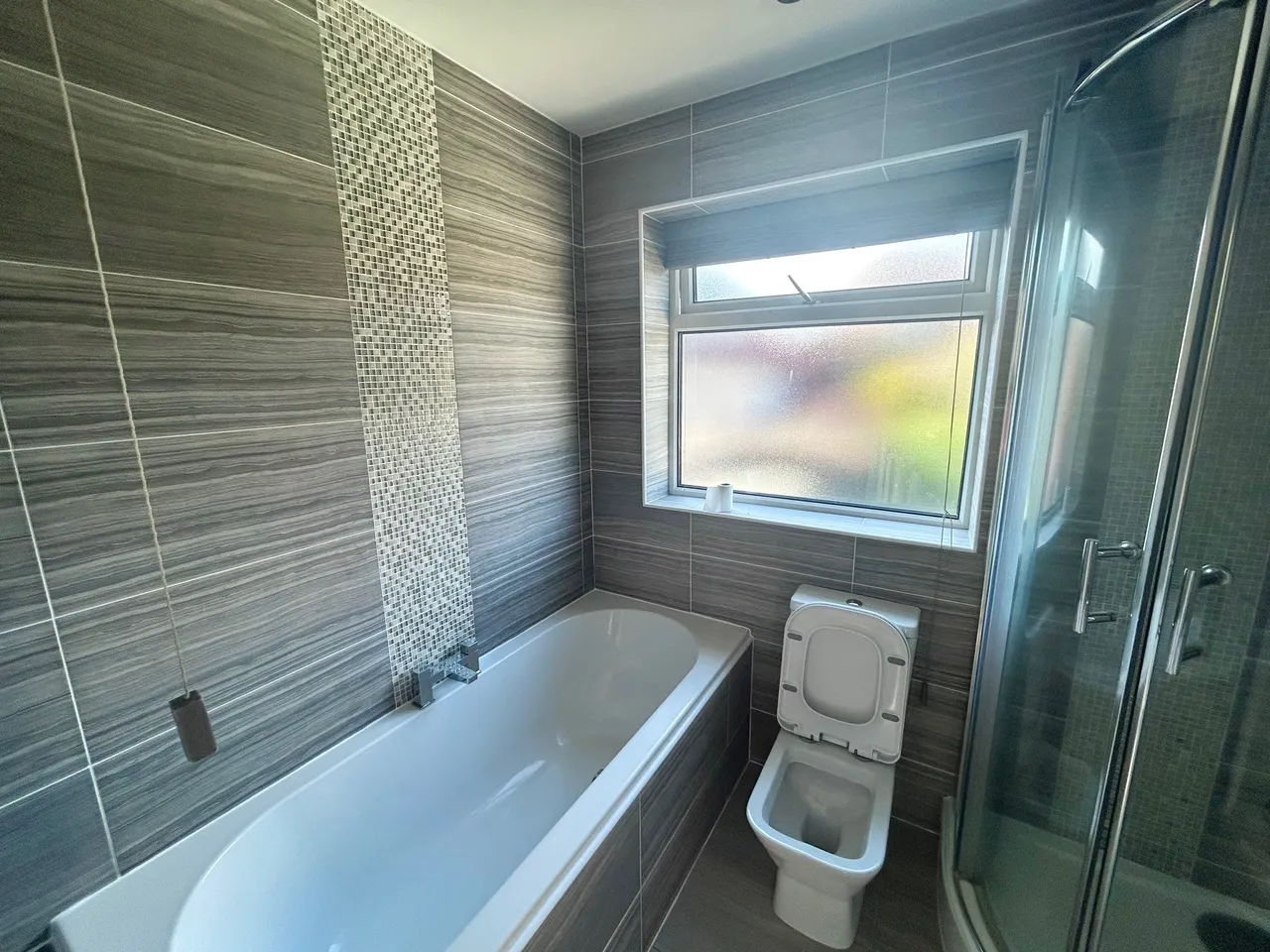 Barrie Grove, Hellaby, S66, photo 14