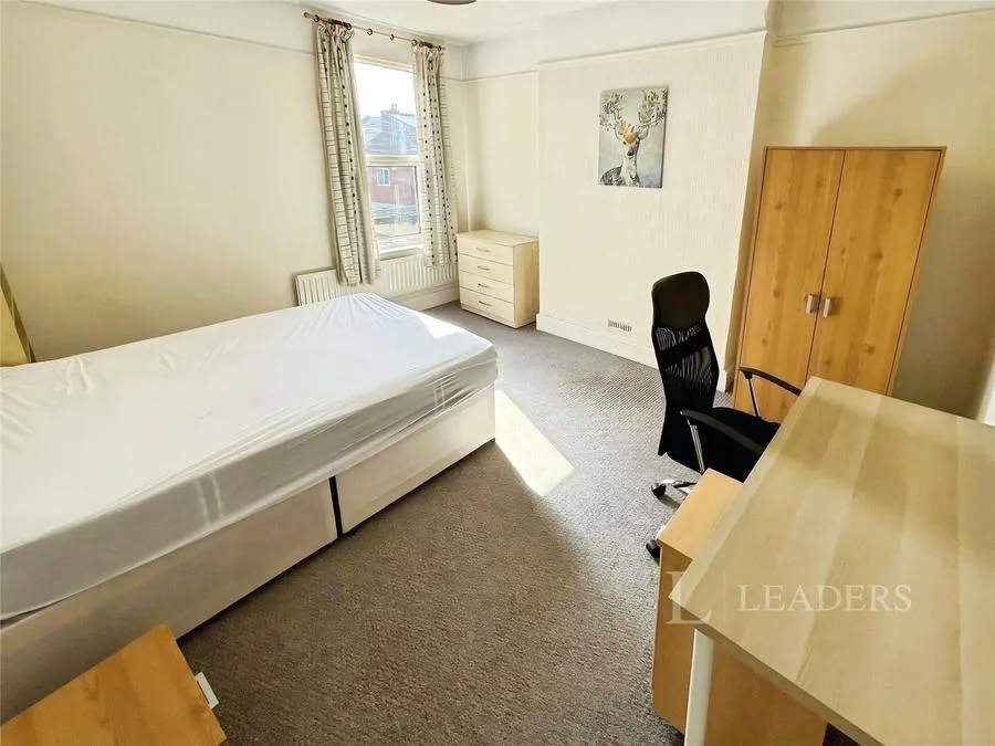 Radford Road, Leamington Spa, CV31, photo 8