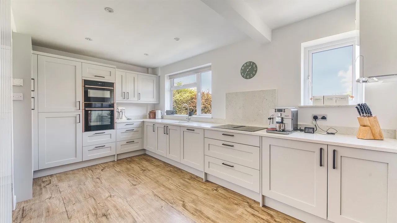 Chestnut Avenue, Mickleover, photo 2