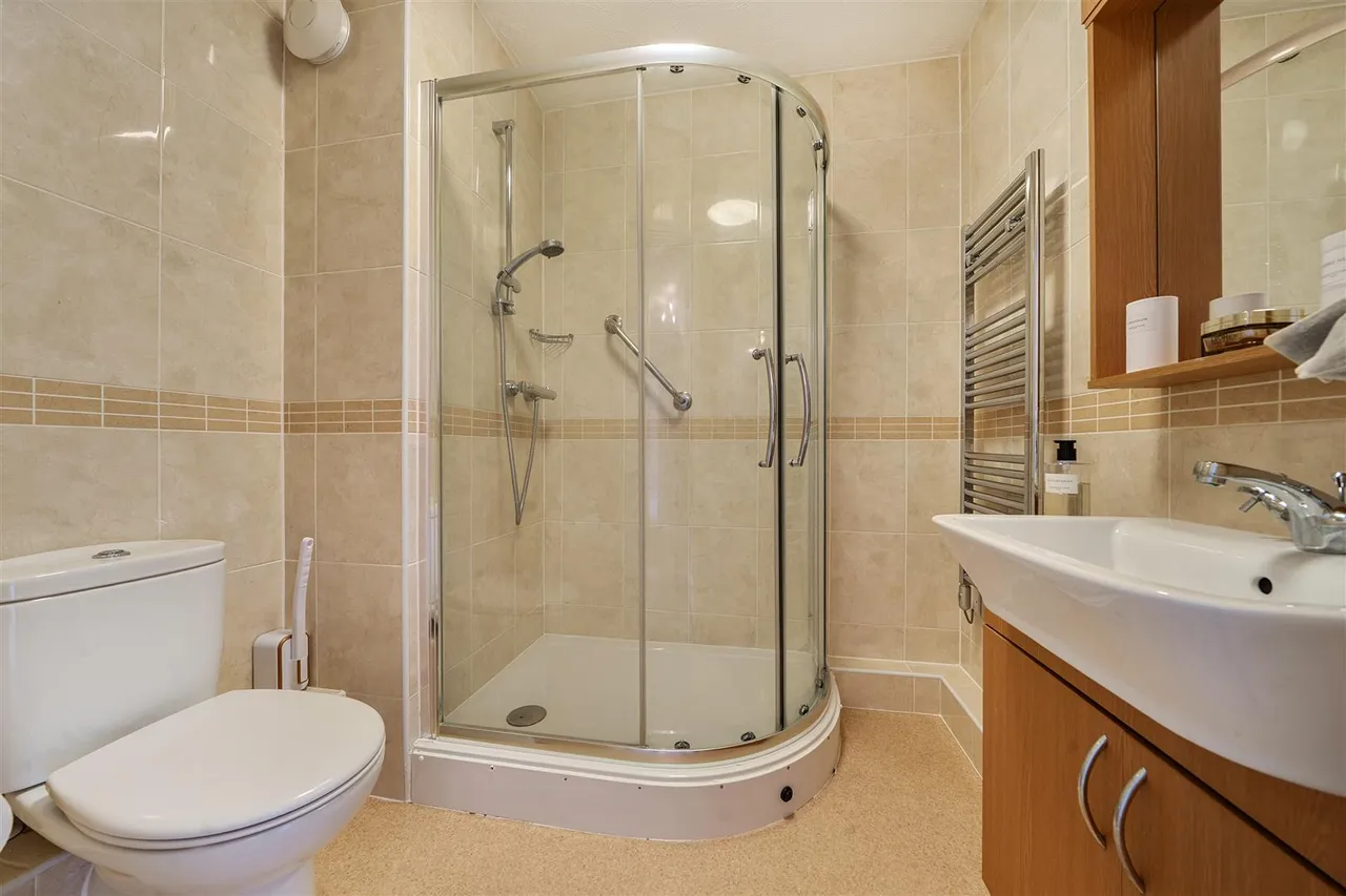High Street, Orpington, BR6, photo 11