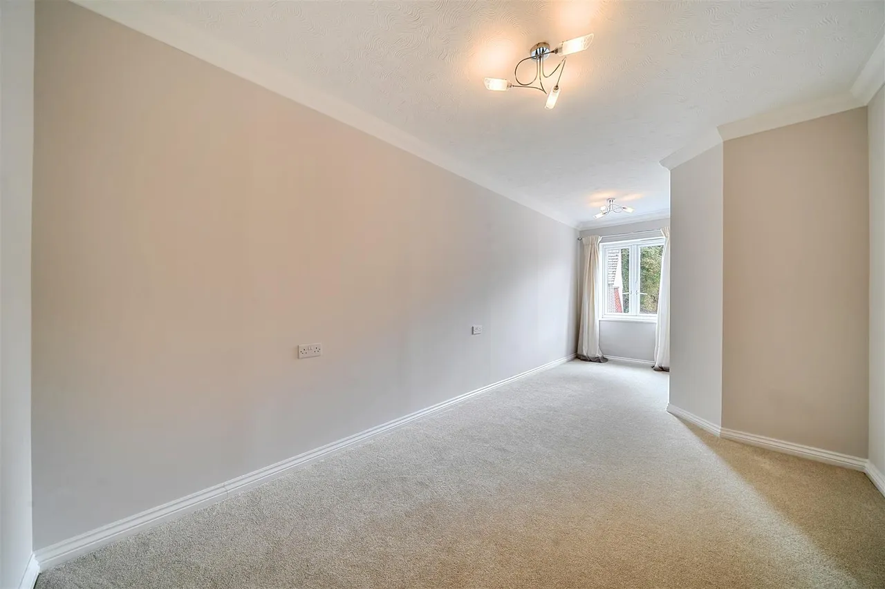 High Street, Orpington, BR6, photo 10