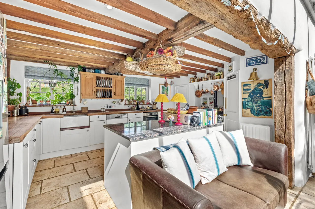 Worminghall Road, Ickford, HP18, photo 7