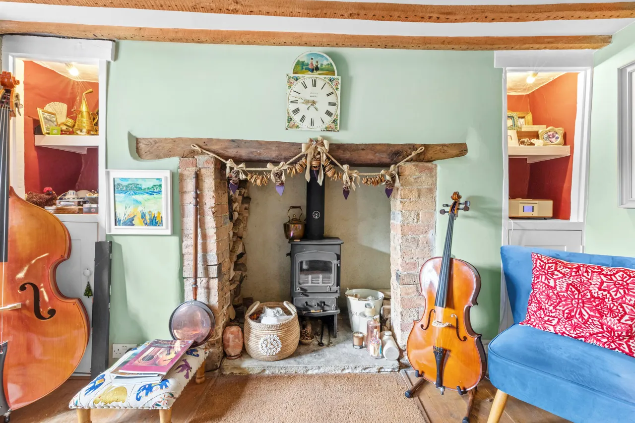 Worminghall Road, Ickford, HP18, photo 14