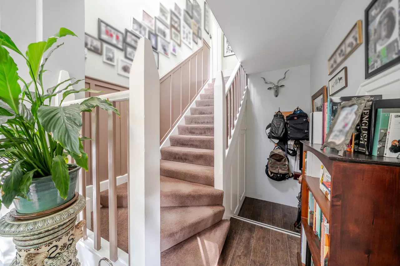 Crosswater Lane, Churt, GU10, photo 14