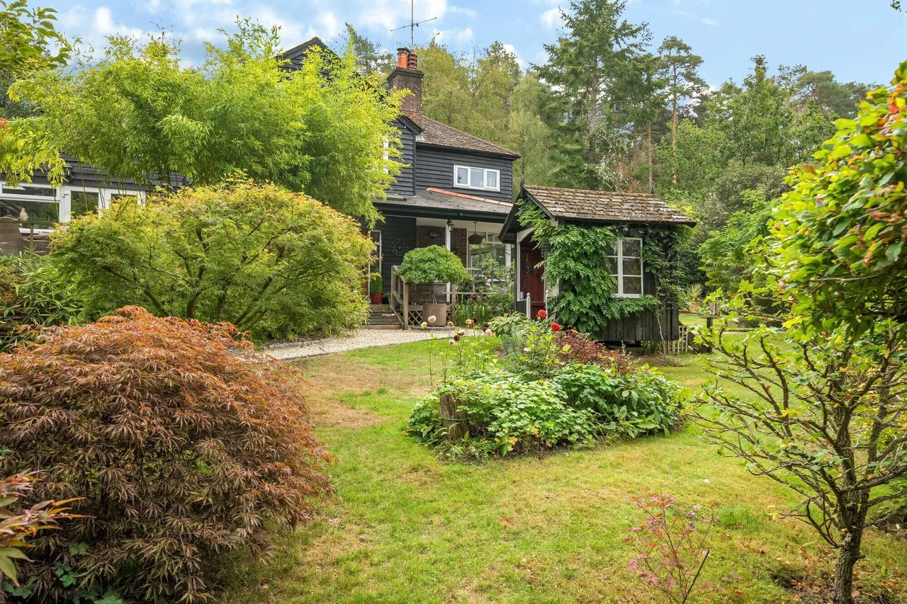 Crosswater Lane, Churt, GU10, photo 21