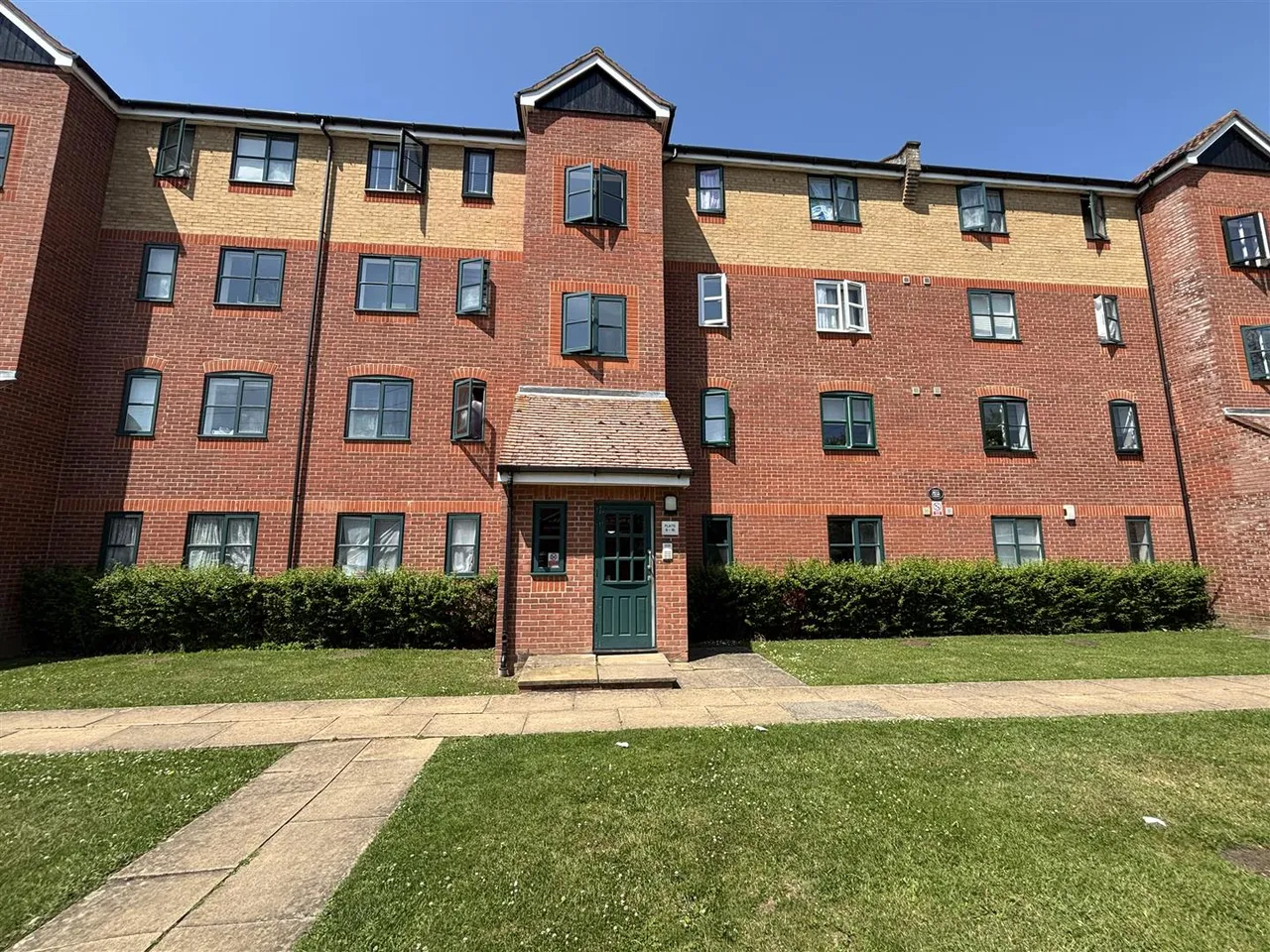 1 bed flat for sale — Ben Court, Colgate Place, Enfield