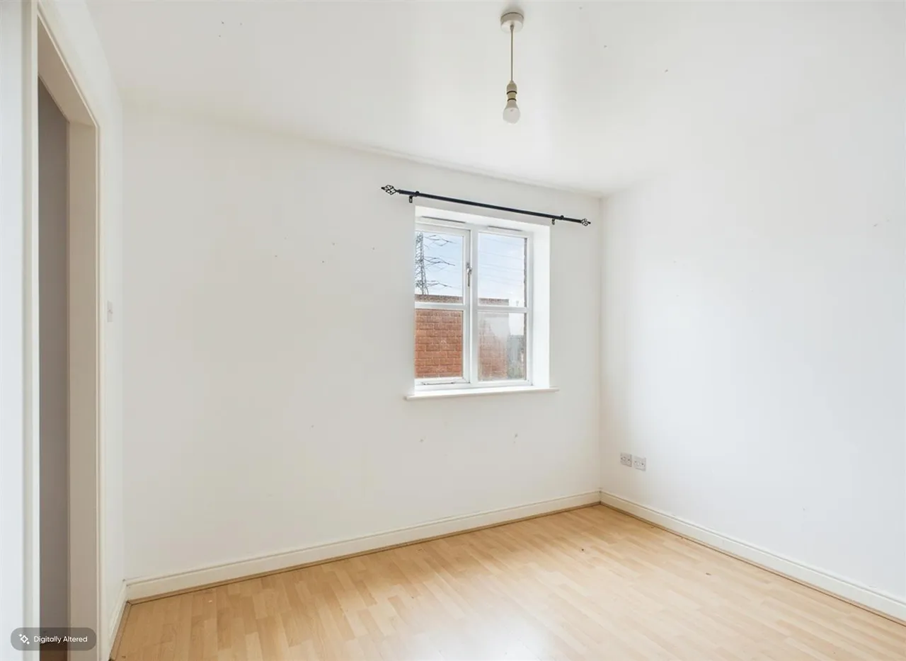 Ben Court, Colgate Place, Enfield, photo 4