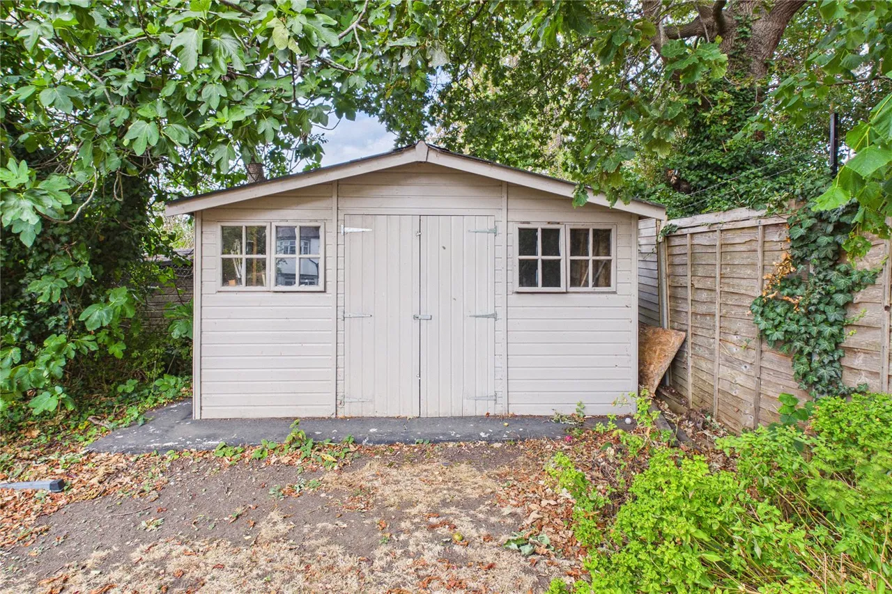 Norbury Hill, London, SW16, photo 14