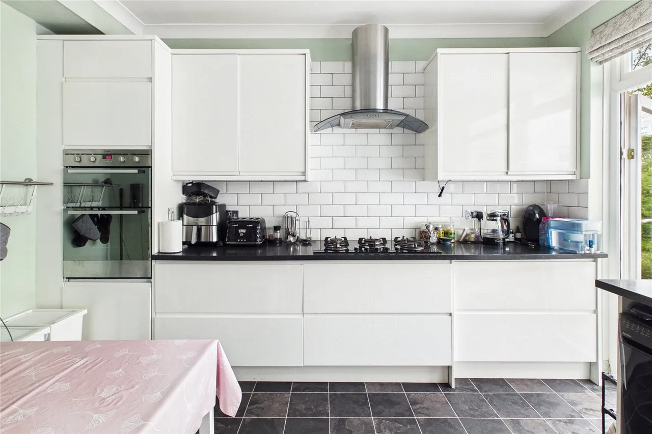 Norbury Hill, London, SW16, photo 11