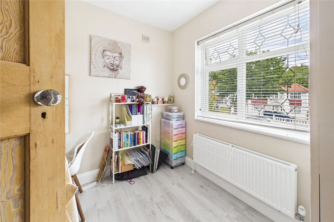 Norbury Hill, London, SW16, photo 19