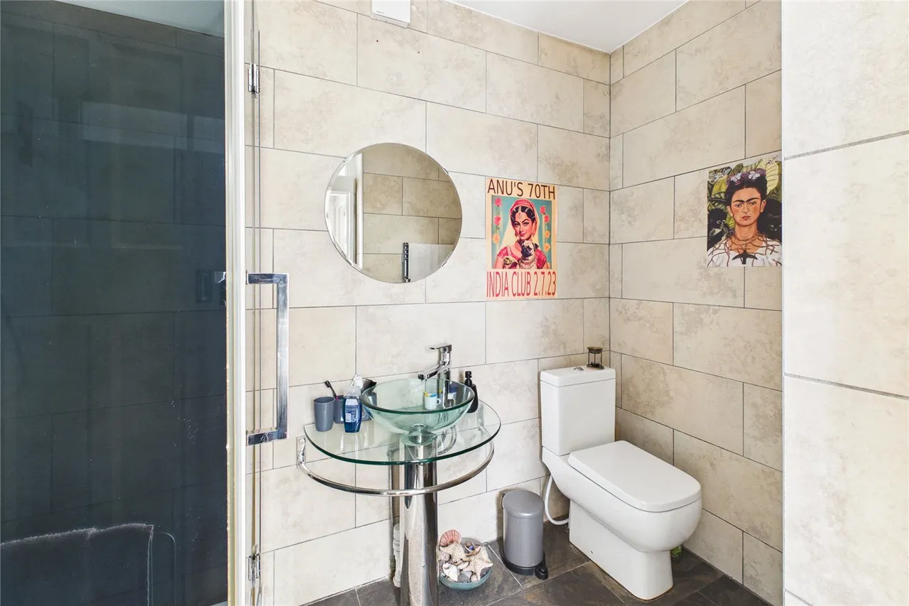 Norbury Hill, London, SW16, photo 7