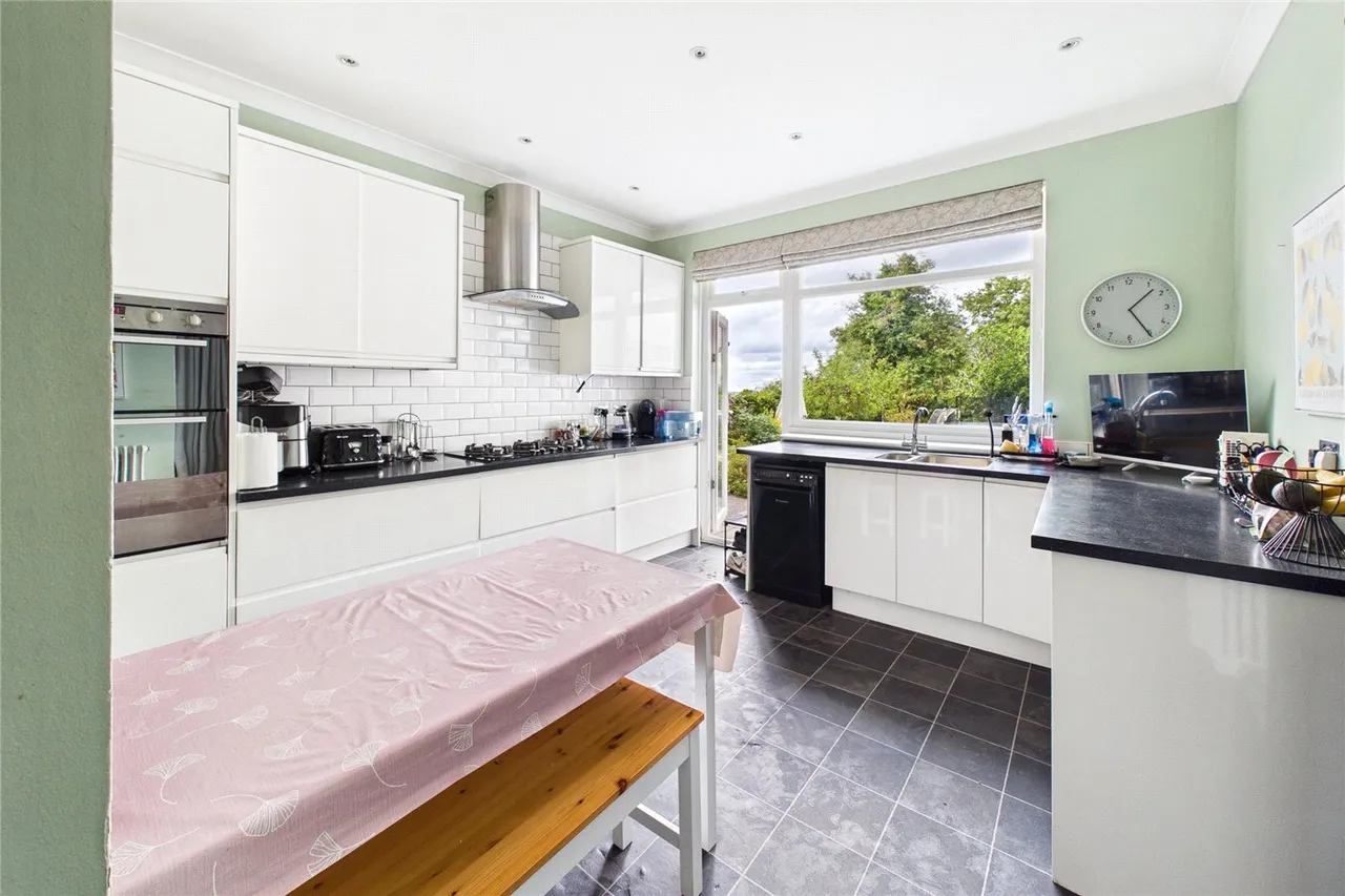 Norbury Hill, London, SW16, photo 10
