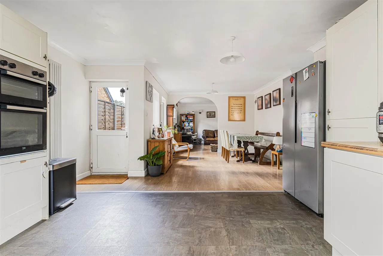 West Field, Abington, CB21, photo 4