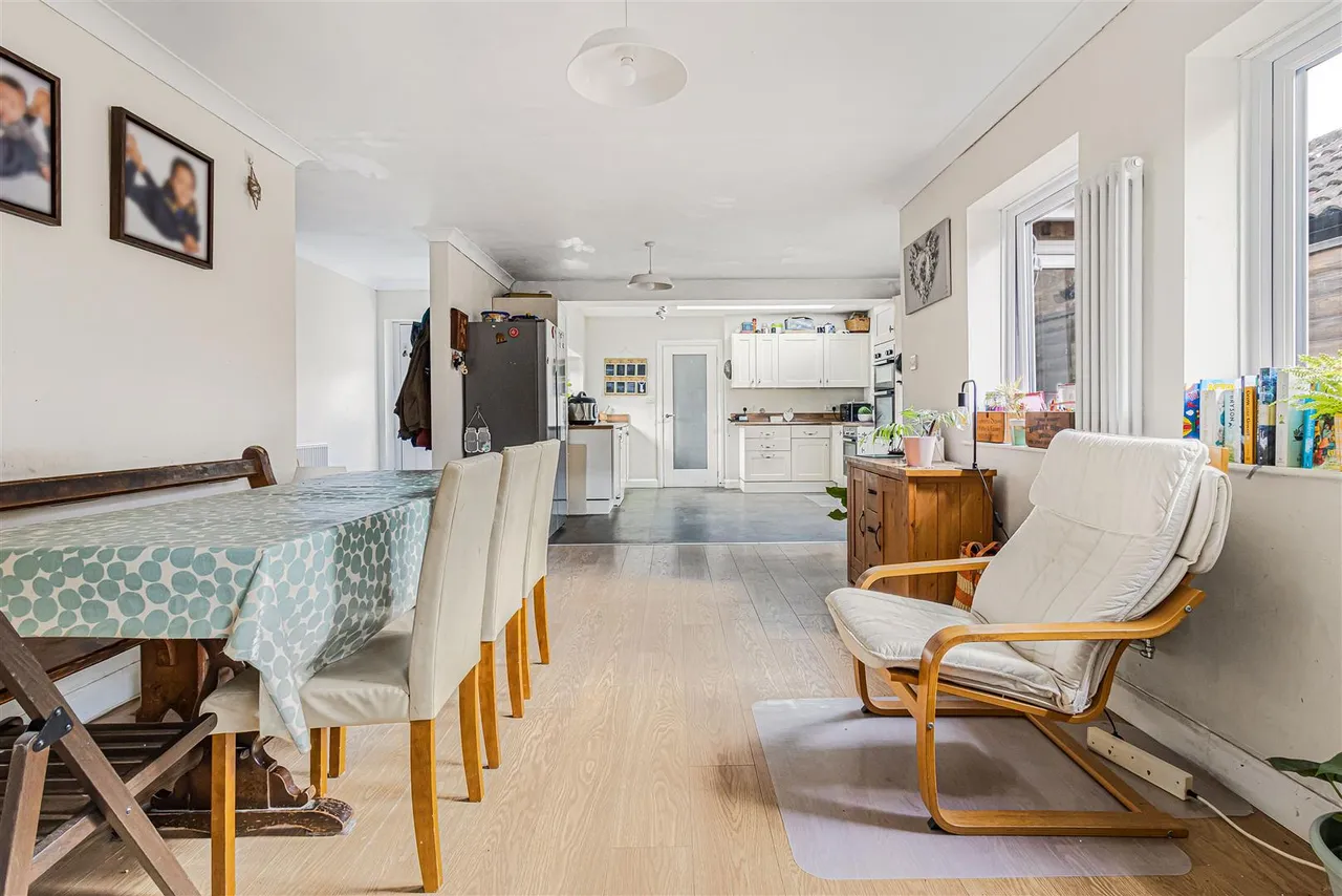 West Field, Abington, CB21, photo 2