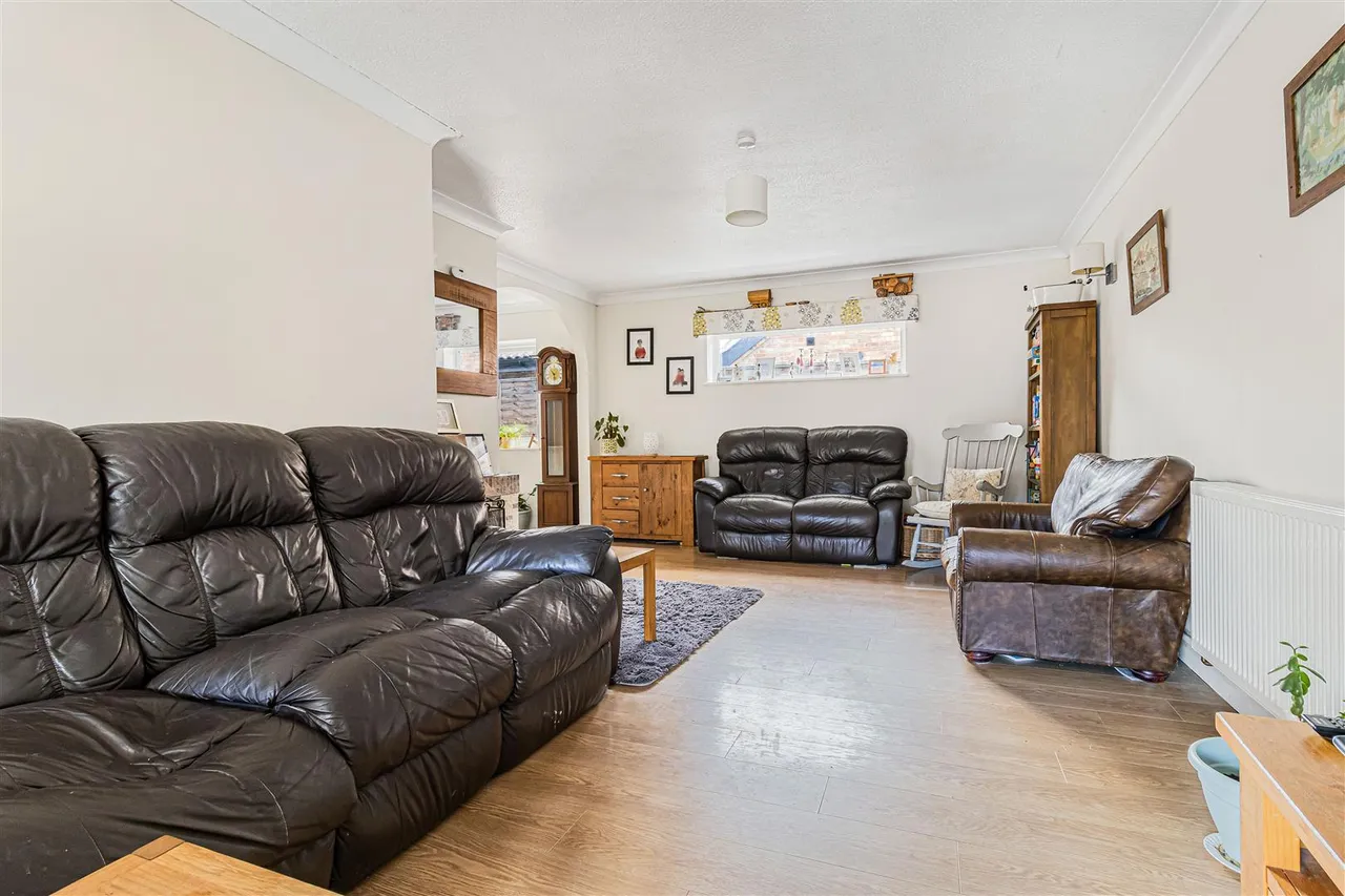 West Field, Abington, CB21, photo 8