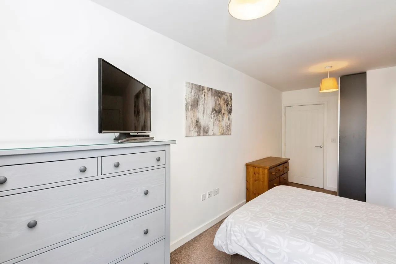 Marine Crescent, ILFORD, Essex, IG6, photo 16