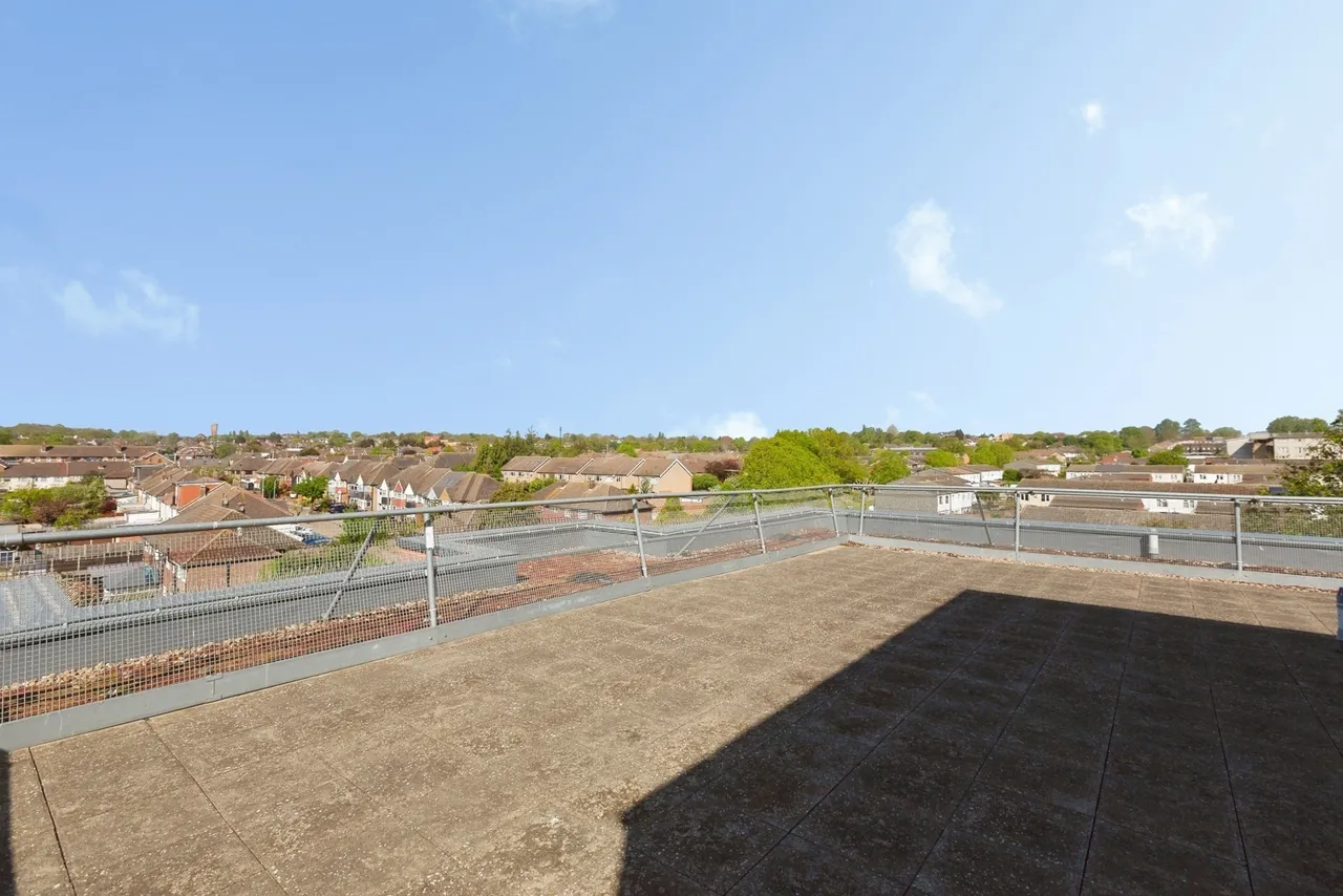 Marine Crescent, ILFORD, Essex, IG6, photo 20