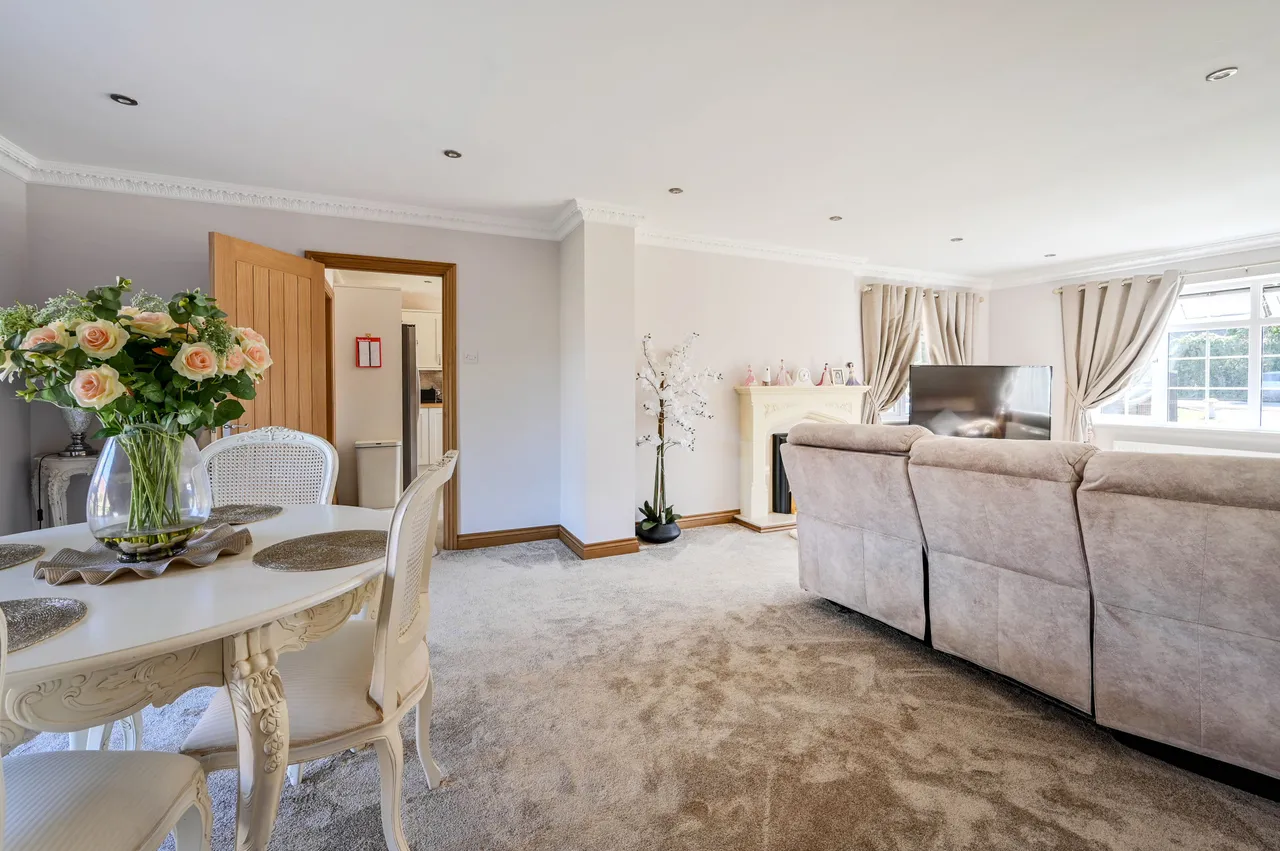 Dalmead, Aldershot Road, Guildford, photo 8