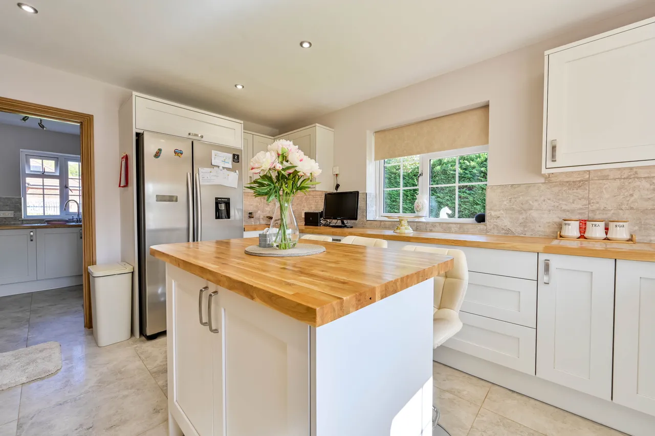 Dalmead, Aldershot Road, Guildford, photo 5